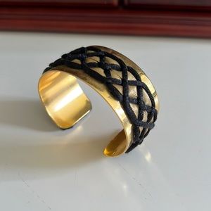 14k gold coated brass with ribbon detail